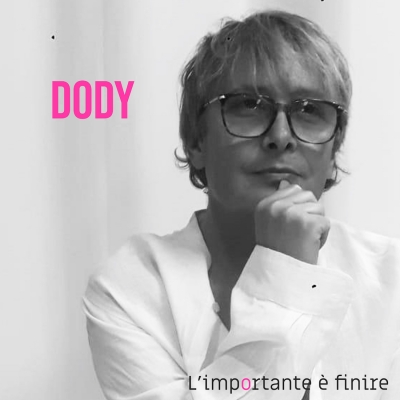 Dody, trasformista e cantante,  ritorna con la cover di “L’importante è finire”
