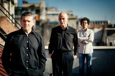 “Eventi in Jazz”: il trio Servillo-Girotto-Mangalavite omaggia Lucio Dalla venerdì 14 ottobre al Teatro Sociale di Busto Arsizio (Va) 