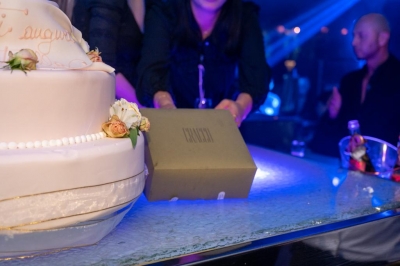 Al Pineta Disco festa di compleanno con la torta di Carlo Cracco per Lady Amadori